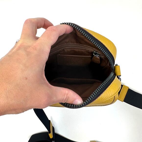 Coach X Peanuts Heritage Crossbody With Snoopy Motif Flax Multi CE613 - Picture 3 of 9